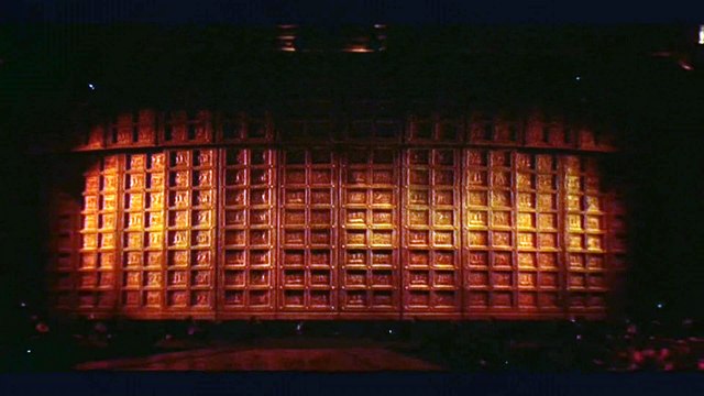 Mylène Farmer (live) — “Introduction” ↔ (De Mylène Farmer : Avant que l'ombre... À BERCY / 2006)