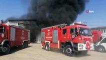 Gebze'de depo yangını 2 saatlik çalışma ile söndürüldü
