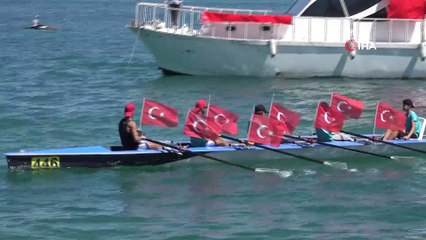 - Van Gölü’nde mavi vatan vurgusu