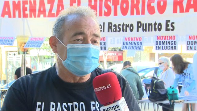 Los comerciantes del Rastro acusan al Ayuntamiento de querer desmantelar el mercadillo