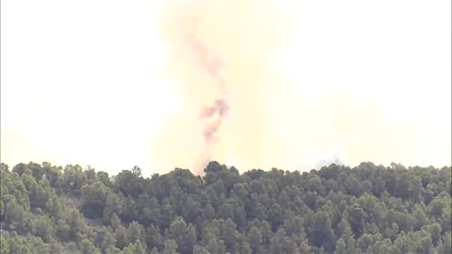 Los servicios de emergencias del incendio de Murcia: No está controlado, está vivo