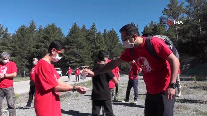 Oltulu Doğaseverlerden anlamlı yürüyüş