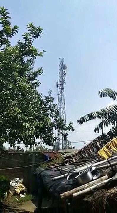पारिवारिक कलह के चलते टावर पर चढ़ा वृद्ध