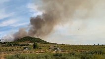 Continúan las tareas de extinción del incendio declarado en el paraje de Los Porriones de Mula
