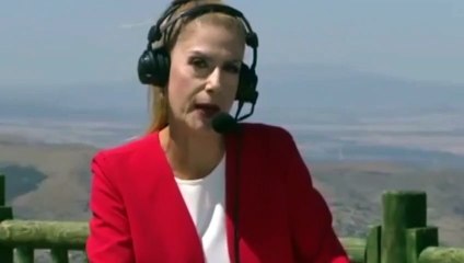 TRT spikerinin canlı yayında bayıldığı anlar!