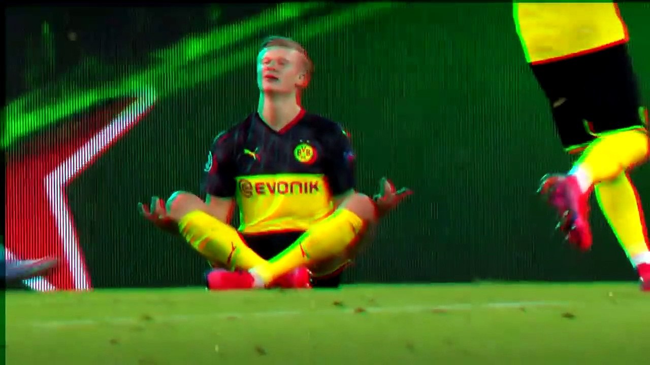 Unusual Moments We See In Football 2020