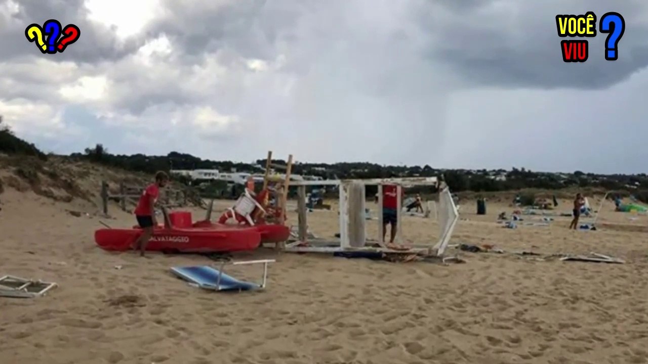 TORNADO ATINGE PRAIA NA ITÁLIA #28
