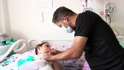 Hasta çocuğu için işini bıraktı, yardım bekliyor