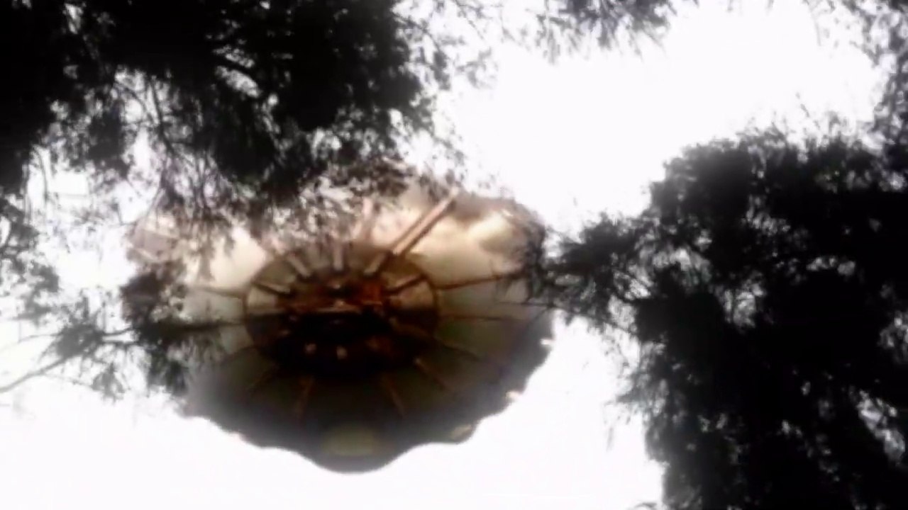 UFO Sighting Best Ever Caught On Tape Broad Day Light!