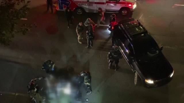 트럼프 지지자·인종차별 시위대 충돌 1명 사망...트럼프 커노샤 방문 논란 / YTN