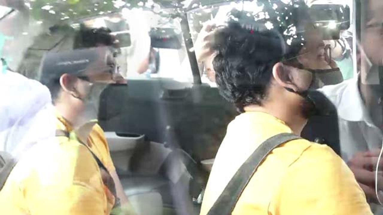 Sushant case में Siddharth Pithani CBI की पूछताछ के लिए फिर पहुंचा DRDO ऑफिस | FilmiBeat