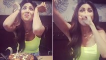 Shilpa Shetty मजे से खा रही थीं Pancake, अचानक जल गया मुंह; Viral Video | Boldsky