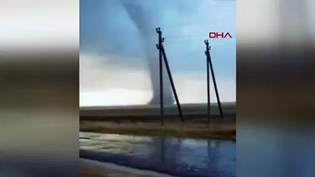 Ukrayna’da dev hortum kamerada | Video