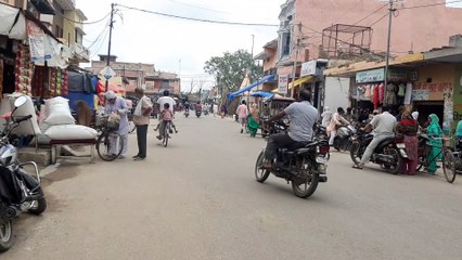 Скачать видео: कांधला: 55 घंटे का लॉकडाउन खुलते ही सड़कों पर आई चहल-पहल