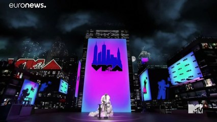 Lady Gaga 'arrasa' nos prémios MTV