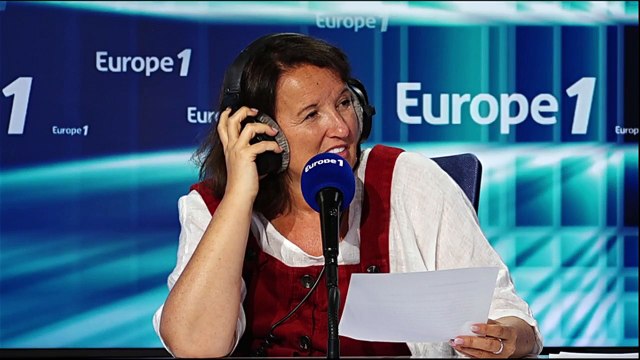 EXTRAIT - Arielle Dombasle : Je cherche toujours ma mère dans toutes les femmes