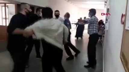 Bursa Adliyesi'nde tekmeli, yumruklu kavga!