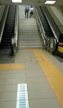 Murat Ongun çıkıp da ‘Bedava spor yaptırıyoruz’ diyebilir! İstanbul'da yürüyen değil duran merdiven