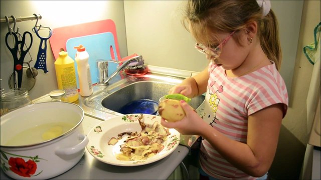 João Paulo de Carvalho Lofiego Sophia Isabella Brincando na Sala