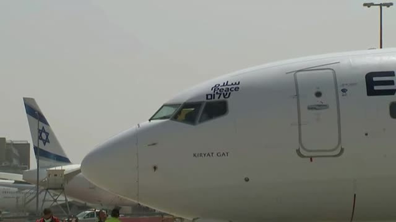 Primer vuelo comercial entre Israel y Emiratos Arabes Unidos