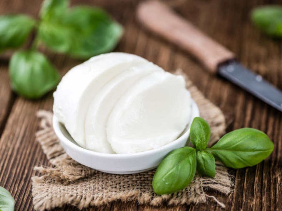 You Can Make Your Own Mozzarella at Home With T...