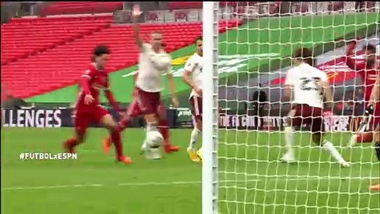 Arsenal superó a Liverpool en los penales y se quedó con la Community Shield