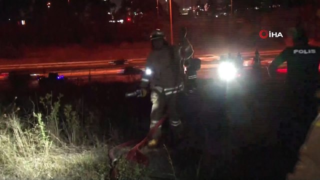 TEM Otoyolu kenarındaki ormanlık alanda çıkan yangın itfaiye ekiplerini harekete geçirdi