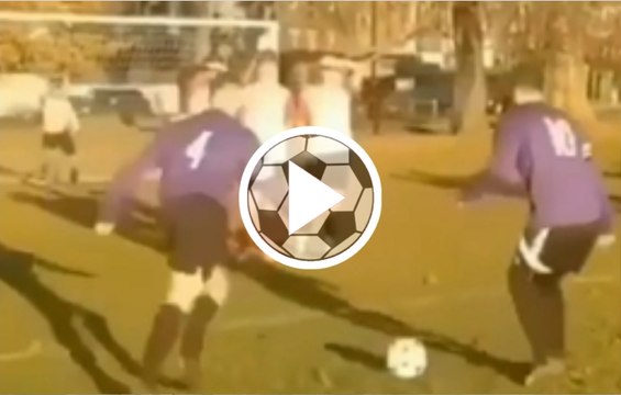 Nadie le pega al balón como él, ni Messi