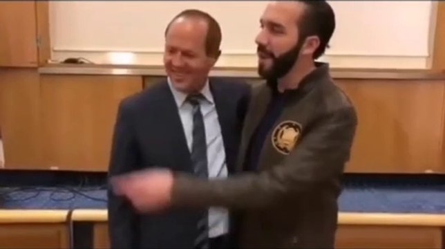 Bukele ahora es el pico de las criticas tras el video filtrado de como trata a su esposa como a un perro