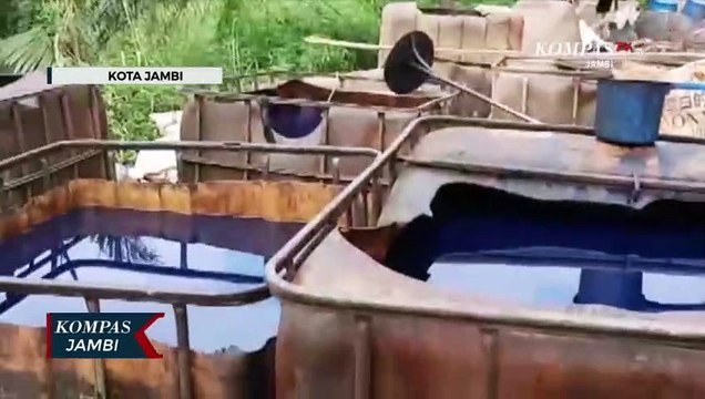 Gudang Pengoplosan BBM di Grebek Polisi