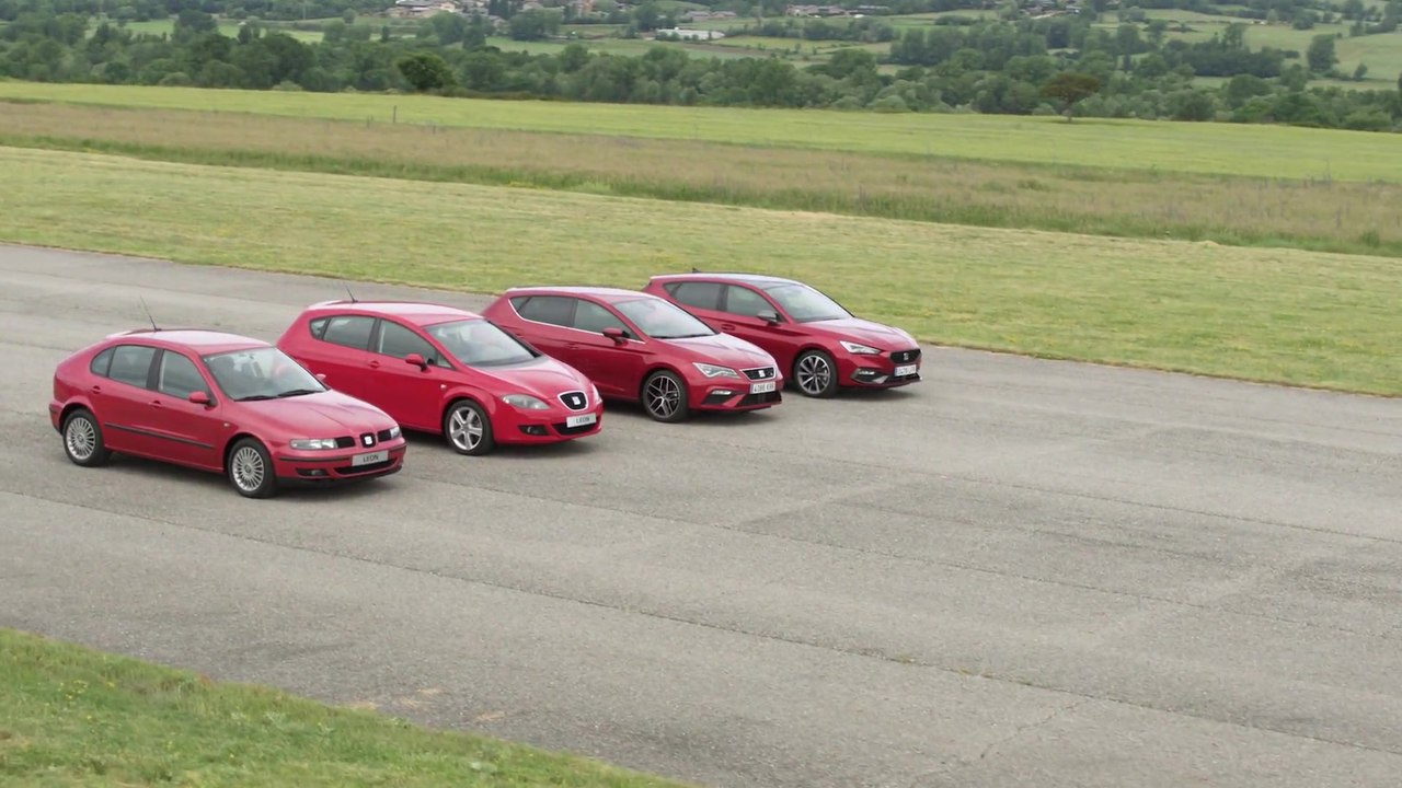 Seat Leon - Four generations roaring at the same time