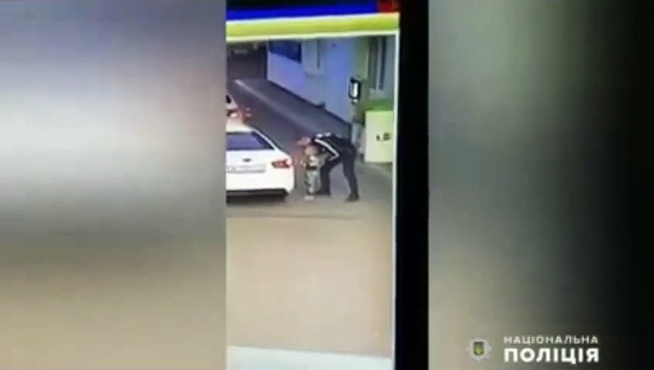 Menina é raptada em estação de serviço quando mãe pagava combustível