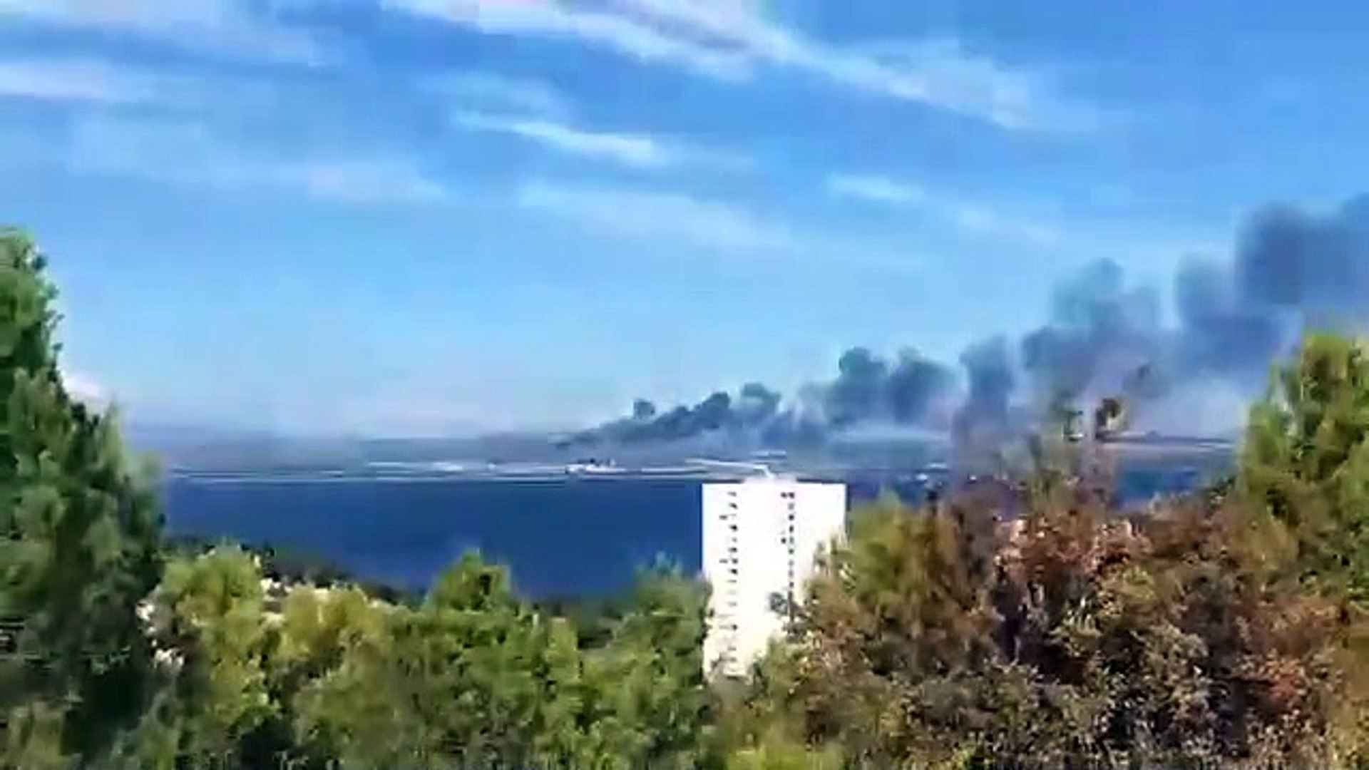 Episode De Torchage A Lyondellbasell Berre Video Dailymotion