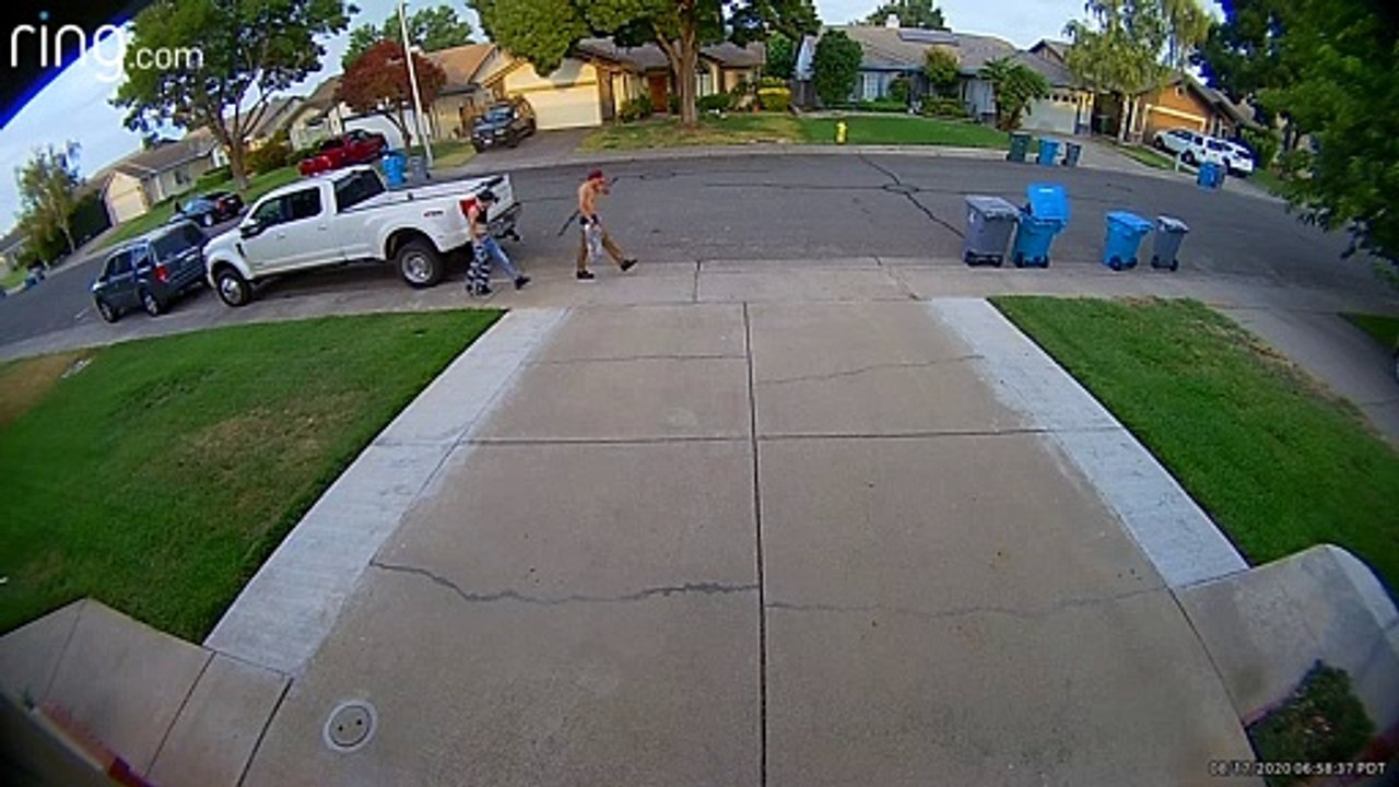 Disrespectful Kids Knocking Over Trash Cans video Dailymotion