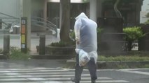 '쌍태풍' 엄습 경보...일본 열도 초긴장 / YTN