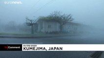 شاهد: إعصار قوي يضرب جنوب اليابان وتحذيرات من وقوع 
