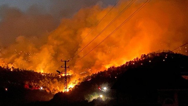 Nallıhan’da yine yangın çıktı, 2 köy tedbir amaçlı boşaltıldı