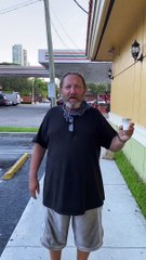 Faire la queue à la banque du sperme