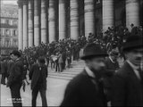 La Bourse, les marches, la place, Paris