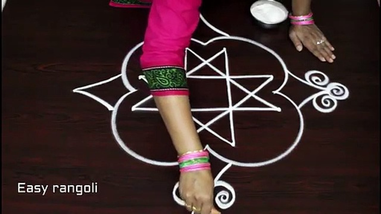 creative rangoli art designs, for beginners with 4 dots, _ kolam designs with dots ,_ muggulu designs