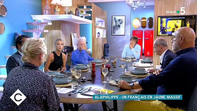 Marion Rousse, invitée de C à vous , évoque son compagnon Julian Alaphilippe.