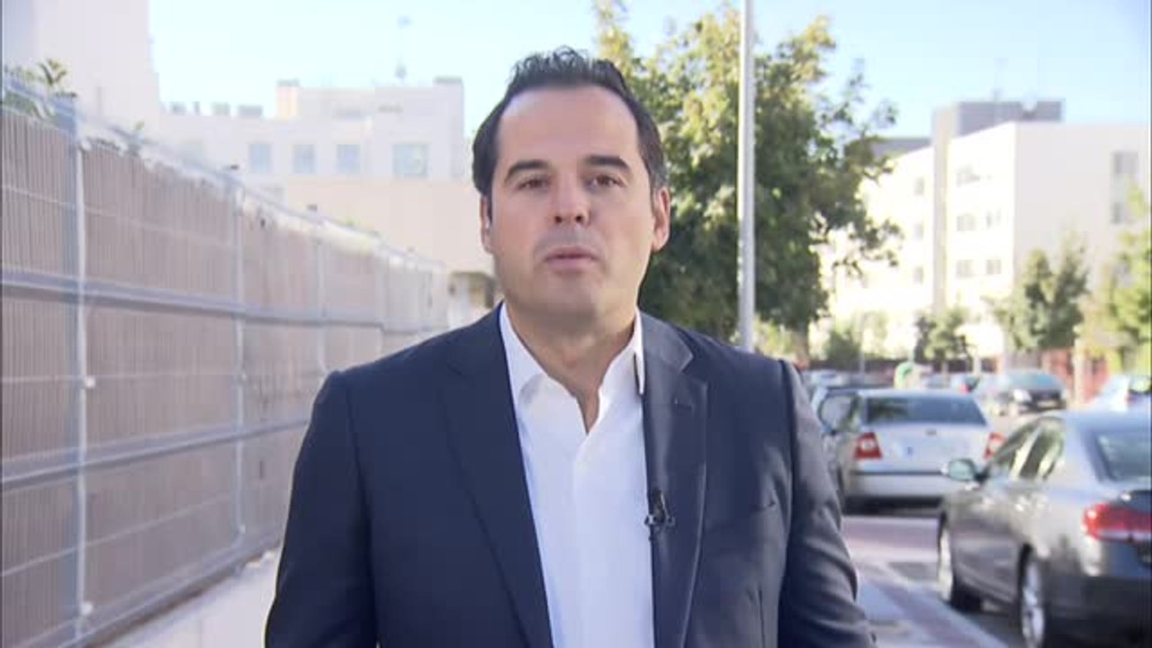 Aguado recalca que Ciudadanos negocia los presupuestos por "el momento excepcional"  del país