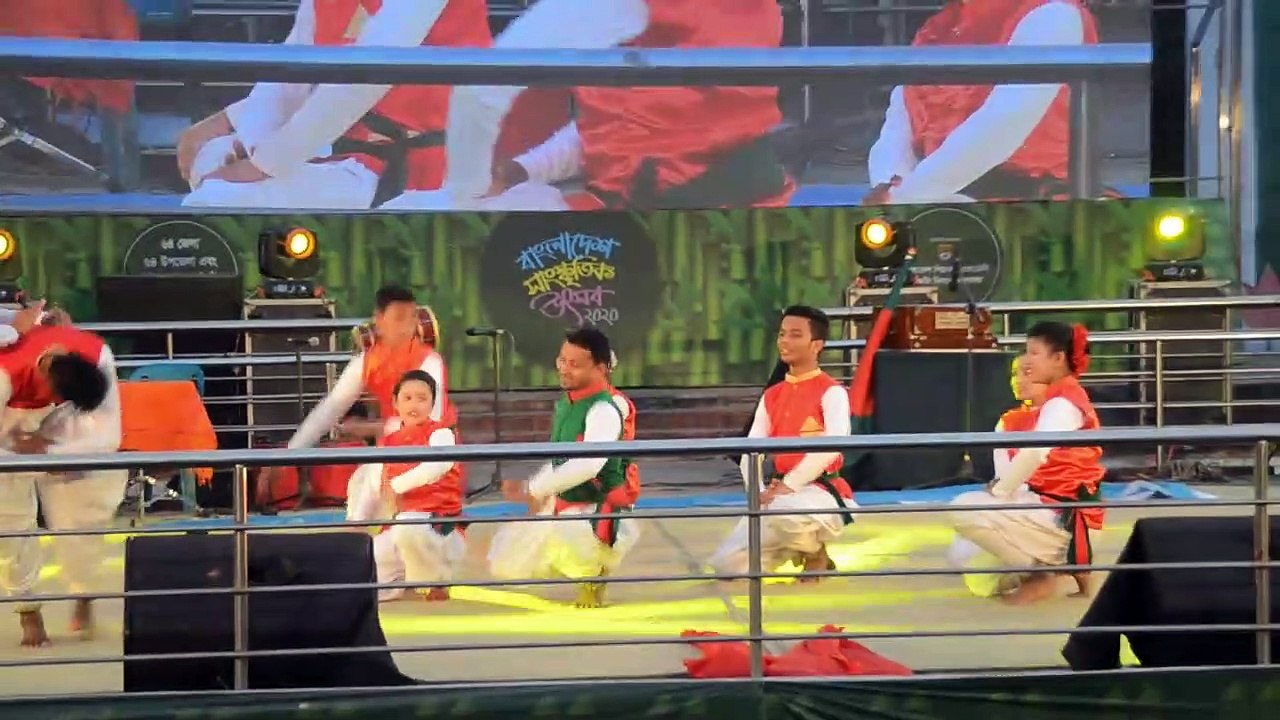 আমি বাংলায় গান গাই,বাংলা আমার জীবনন্দ বাংলা আমা...