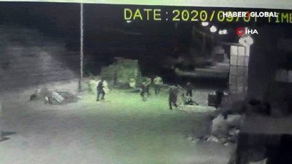 İki grubun birbirine girdiği kavga güvenlik kamerasında