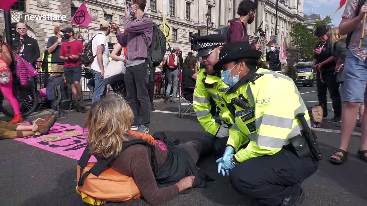 Dozens arrested on second day of Extinction Rebellion protest in London
