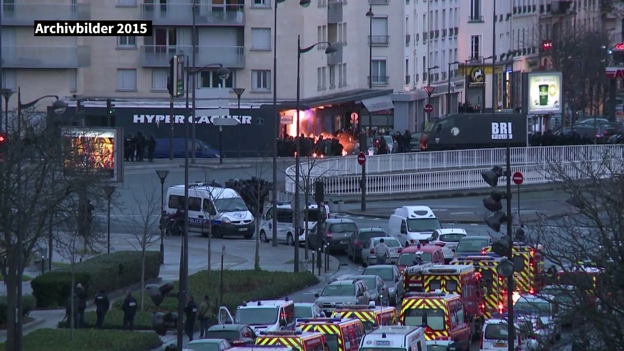 Anschlag auf "Charlie Hebdo": Prozess in Paris eröffnet