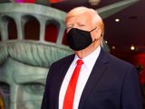 Wachs-Trump begrüßt Madame Tussauds-Besucher mit Maske