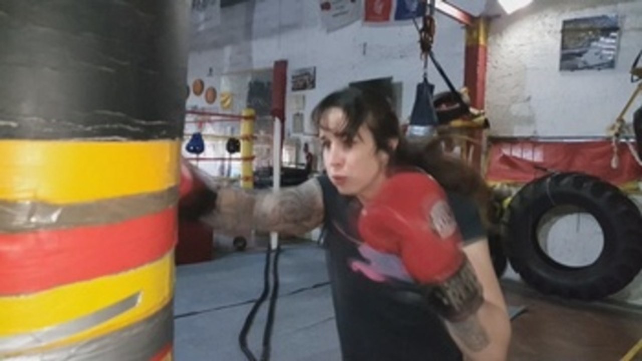 Chris Namús pelea por su sueño mundial