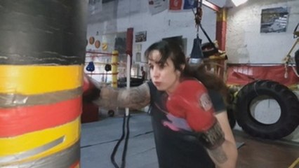 Chris Namús pelea por su sueño mundial