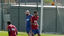Tercer entrenamiento del FC Barcelona sin Messi, Vidal y Suárez